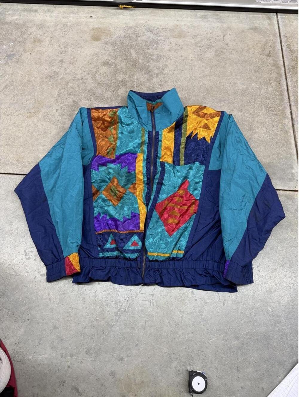 vintage blue red and navy zip up windbreaker jacket size large WOMENS